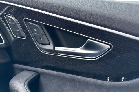  Audi SQ7 4.0 TFSI V8 Black Edition Tiptronic quattro Euro 6 (s/s) 5dr Thumbnail #21