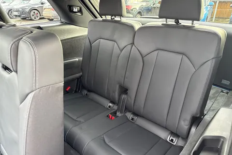  Audi SQ7 4.0 TFSI V8 Black Edition Tiptronic quattro Euro 6 (s/s) 5dr Thumbnail #25