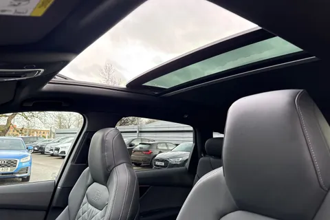  Audi SQ7 4.0 TFSI V8 Black Edition Tiptronic quattro Euro 6 (s/s) 5dr Thumbnail #26
