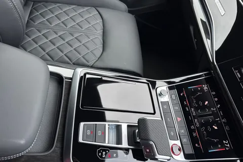  Audi SQ7 4.0 TFSI V8 Black Edition Tiptronic quattro Euro 6 (s/s) 5dr Thumbnail #56