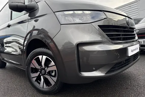 BL75NFZ Volkswagen Transporter 2.0 TDI 170PS Commerce Pro Van Auto-Tailgate Thumbnail #8