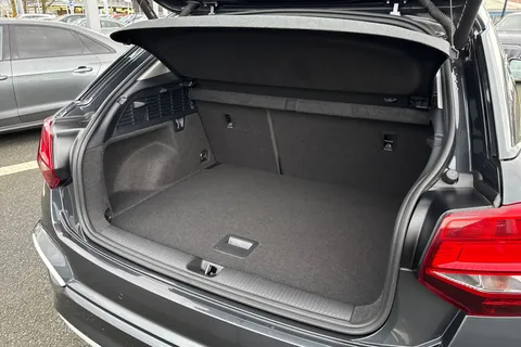 PX23OKM Audi Q2 Sport 35 TFSI  150 PS S tronic Thumbnail #37