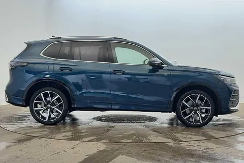 4 of 12 for VOLKSWAGEN TIGUAN 1.5 TSI 272 eHybrid R-Line 5dr DSG