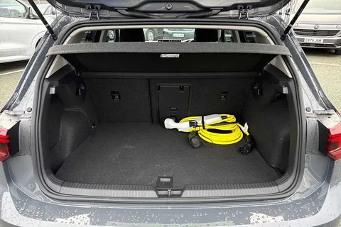 9 of 58 for VOLKSWAGEN GOLF 1.5 TSI 204 Match eHybrid 5dr DSG