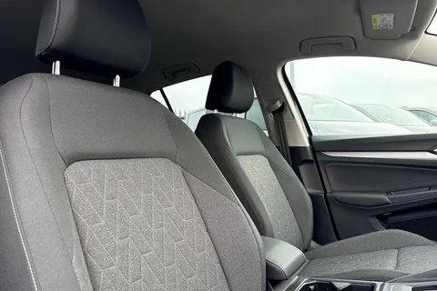 20 of 58 for VOLKSWAGEN GOLF 1.5 TSI 204 Match eHybrid 5dr DSG