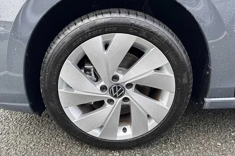 22 of 58 for VOLKSWAGEN GOLF 1.5 TSI 204 Match eHybrid 5dr DSG