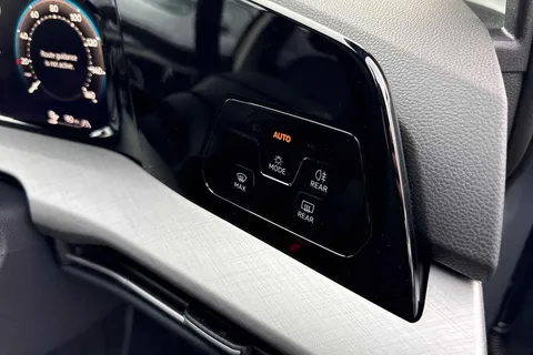 36 of 58 for VOLKSWAGEN GOLF 1.5 TSI 204 Match eHybrid 5dr DSG