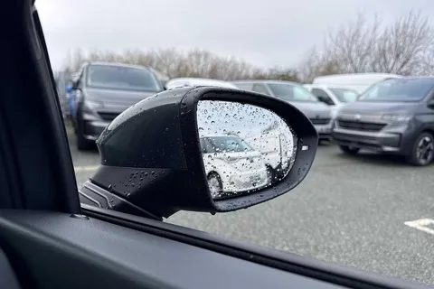 37 of 58 for VOLKSWAGEN GOLF 1.5 TSI 204 Match eHybrid 5dr DSG