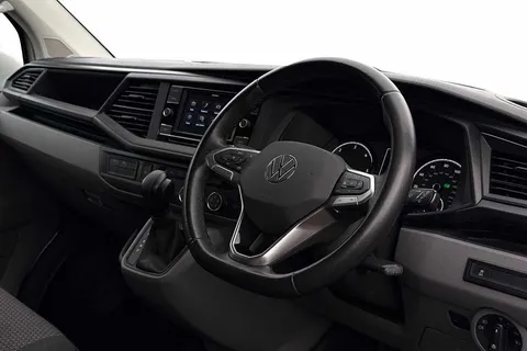 6 of 50 for VOLKSWAGEN TRANSPORTER 2.0 TDI 150 Highline Kombi Van DSG