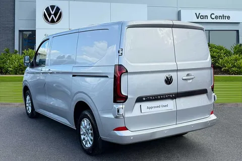 3 of 49 for VOLKSWAGEN TRANSPORTER 160kW 65kWh Commerce Pro Van Auto