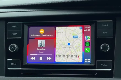 11 of 50 for VOLKSWAGEN TRANSPORTER 2.0 TDI 150 Highline Kombi Van DSG