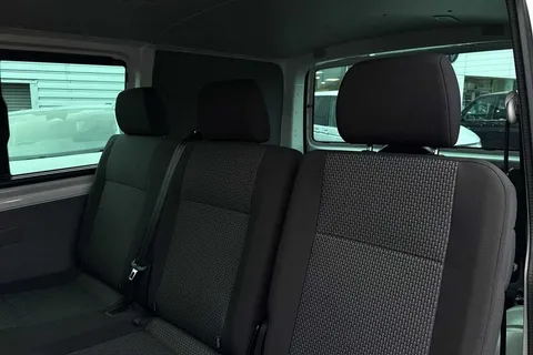 13 of 50 for VOLKSWAGEN TRANSPORTER 2.0 TDI 150 Highline Kombi Van DSG