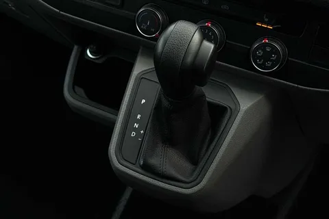 19 of 50 for VOLKSWAGEN TRANSPORTER 2.0 TDI 150 Highline Kombi Van DSG