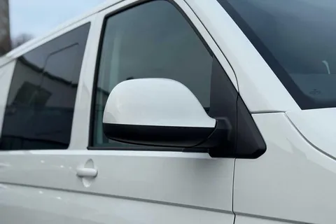 26 of 50 for VOLKSWAGEN TRANSPORTER 2.0 TDI 150 Highline Kombi Van DSG