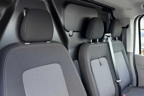 20 of 49 for VOLKSWAGEN TRANSPORTER 160kW 65kWh Commerce Pro Van Auto