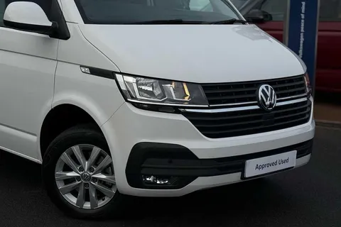 31 of 50 for VOLKSWAGEN TRANSPORTER 2.0 TDI 150 Highline Kombi Van DSG