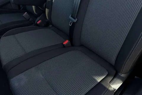 BV75OEY Volkswagen Transporter 160kW 65kWh Commerce Pro Van Auto Thumbnail #47