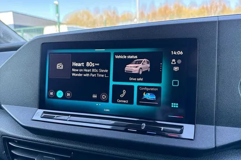 DA25FFG Volkswagen Caddy 2.0 TDI 102PS Commerce Van [Business/Tech Pack] Thumbnail #12