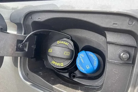 DA25CZJ Volkswagen Caddy Maxi 2.0 TDI 122PS Commerce Pro Van DSG [Tech Pack] Thumbnail #27