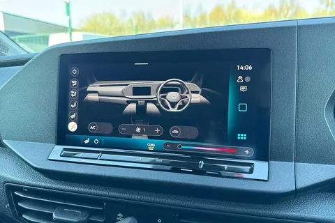 DA25FFG Volkswagen Caddy 2.0 TDI 102PS Commerce Van [Business/Tech Pack] Thumbnail #19