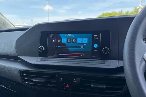 DE25VUC Volkswagen Caddy 2.0 TDI 75PS Commerce Van [Business/Tech Pack] Thumbnail #19