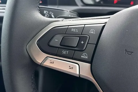 DA25CZJ Volkswagen Caddy Maxi 2.0 TDI 122PS Commerce Pro Van DSG [Tech Pack] Thumbnail #34