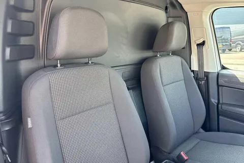 DE25VUC Volkswagen Caddy 2.0 TDI 75PS Commerce Van [Business/Tech Pack] Thumbnail #21