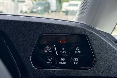 DA25CZJ Volkswagen Caddy Maxi 2.0 TDI 122PS Commerce Pro Van DSG [Tech Pack] Thumbnail #37