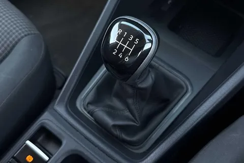 DE25TCU Volkswagen Caddy 2.0 TDI 75PS Commerce Van [Business/Tech Pack] Thumbnail #19