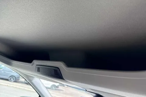 DA25CZJ Volkswagen Caddy Maxi 2.0 TDI 122PS Commerce Pro Van DSG [Tech Pack] Thumbnail #43