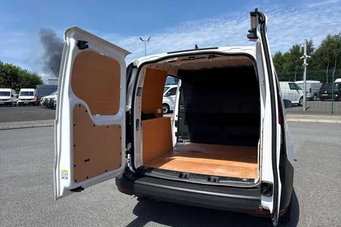DE25VUC Volkswagen Caddy 2.0 TDI 75PS Commerce Van [Business/Tech Pack] Thumbnail #29