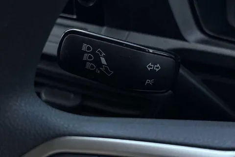 DE25VUC Volkswagen Caddy 2.0 TDI 75PS Commerce Van [Business/Tech Pack] Thumbnail #32