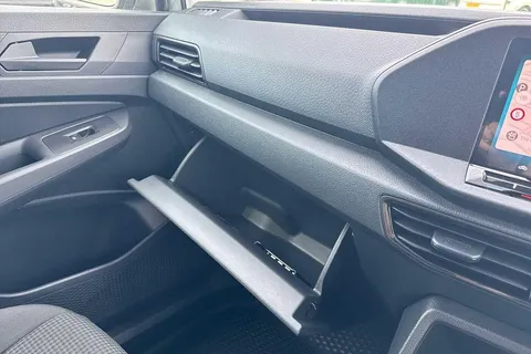 DA25CZJ Volkswagen Caddy Maxi 2.0 TDI 122PS Commerce Pro Van DSG [Tech Pack] Thumbnail #48