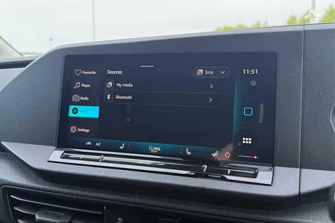 DA25CZJ Volkswagen Caddy Maxi 2.0 TDI 122PS Commerce Pro Van DSG [Tech Pack] Thumbnail #52