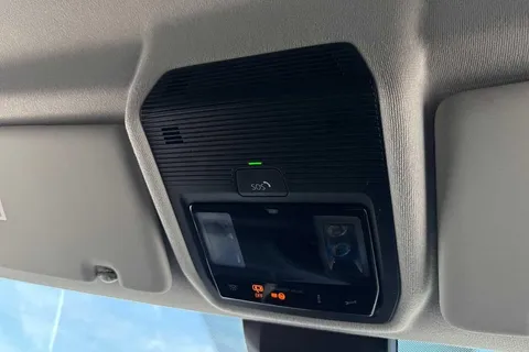 DE25VUC Volkswagen Caddy 2.0 TDI 75PS Commerce Van [Business/Tech Pack] Thumbnail #38