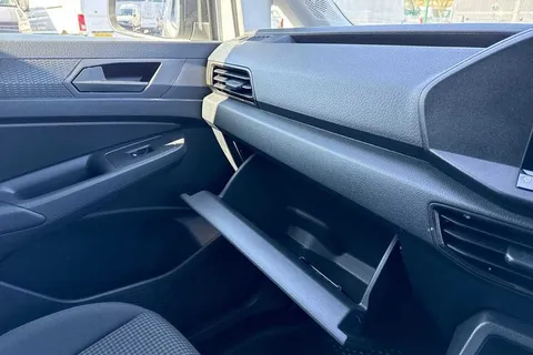 DA25FFG Volkswagen Caddy 2.0 TDI 102PS Commerce Van [Business/Tech Pack] Thumbnail #38