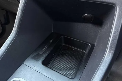 DE25VUC Volkswagen Caddy 2.0 TDI 75PS Commerce Van [Business/Tech Pack] Thumbnail #39