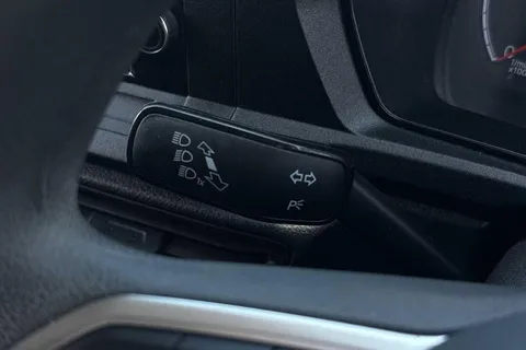 DE25TCU Volkswagen Caddy 2.0 TDI 75PS Commerce Van [Business/Tech Pack] Thumbnail #32