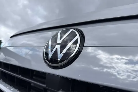 DG75CYF Volkswagen E-Transporter 160kW 65kWh Commerce Pro Kombi Van Auto Thumbnail #29