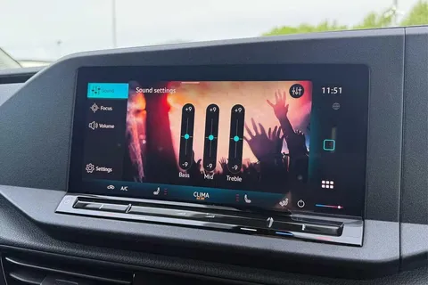 DA25CZJ Volkswagen Caddy Maxi 2.0 TDI 122PS Commerce Pro Van DSG [Tech Pack] Thumbnail #59