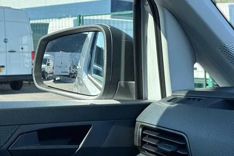 DA25FFG Volkswagen Caddy 2.0 TDI 102PS Commerce Van [Business/Tech Pack] Thumbnail #43