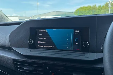 DE25VUC Volkswagen Caddy 2.0 TDI 75PS Commerce Van [Business/Tech Pack] Thumbnail #48