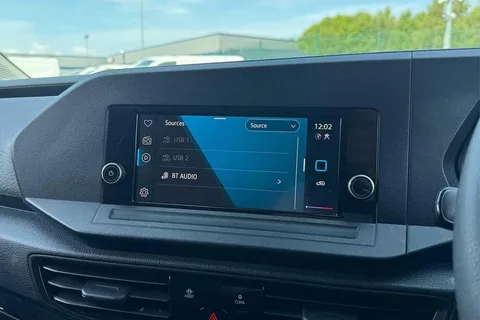 DE25TCU Volkswagen Caddy 2.0 TDI 75PS Commerce Van [Business/Tech Pack] Thumbnail #44