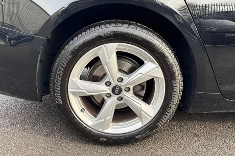 AV72UDB Audi A6 Saloon 2.0 TFSI 40 Sport S Tronic Euro 6 (s/s) 4dr Thumbnail #8