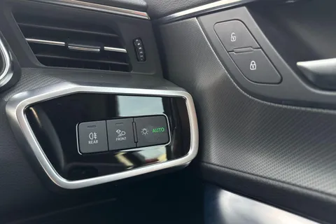 AV72UDB Audi A6 Saloon 2.0 TFSI 40 Sport S Tronic Euro 6 (s/s) 4dr Thumbnail #31