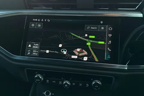 DP22TGF Audi Q3 Black Edition 35 TFSI  150 PS S tronic Thumbnail #18