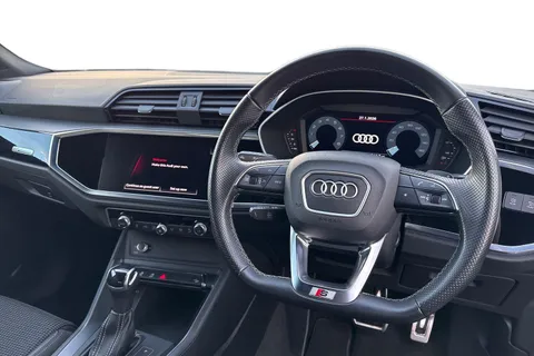 DP22TGF Audi Q3 Black Edition 35 TFSI  150 PS S tronic Thumbnail #19