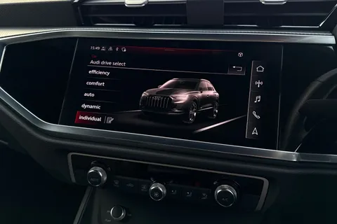 DP22TGF Audi Q3 Black Edition 35 TFSI  150 PS S tronic Thumbnail #32