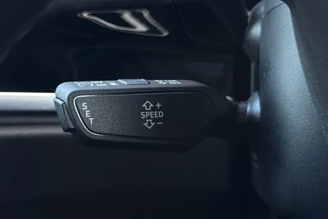 DP22TGF Audi Q3 Black Edition 35 TFSI  150 PS S tronic Thumbnail #47