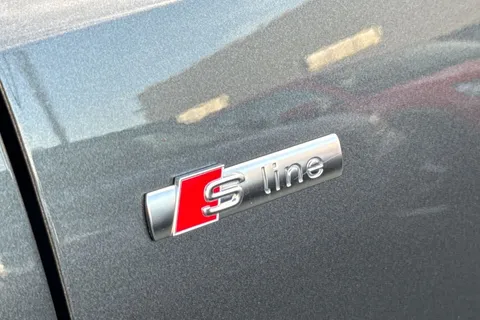 DP22TGF Audi Q3 Black Edition 35 TFSI  150 PS S tronic Thumbnail #50